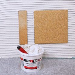 Gotowy Klej do Płytek 1,5KG Biały Dyspersyjny Klej do Płytek do Glazury Terakoty LEVEL+ L+12