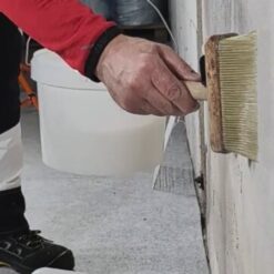 Głęboko gruntujący podkład akrylowy LEVEL+ 5L Grunt Uniwersalny Bez przebarwień Bezrozpuszczalnikowy pod farbę i tapety L+02