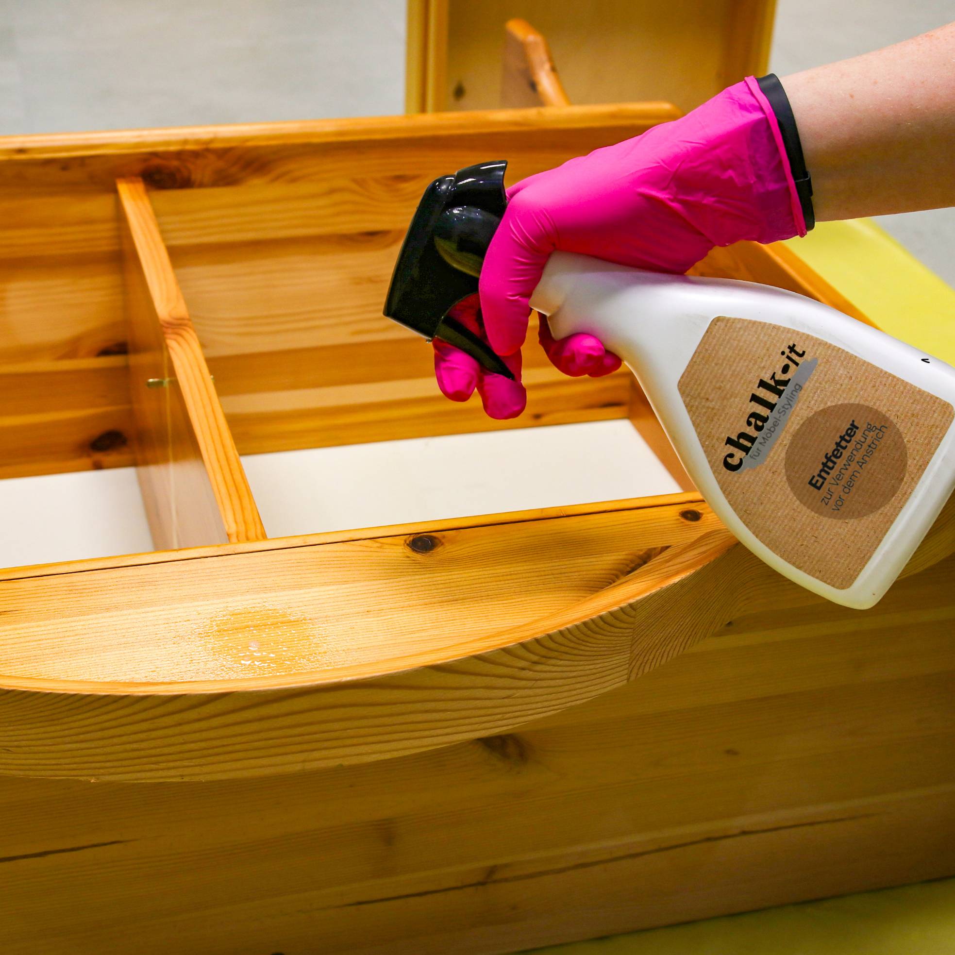 Odtłuszczacz do stosowania przed malowaniem Chalk-it 500ml - obrazek 3